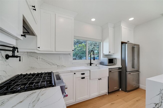 Photo - 2 NE 108th St