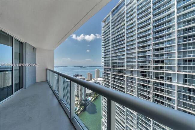 Photo - 475 Brickell Ave Unidad 4211