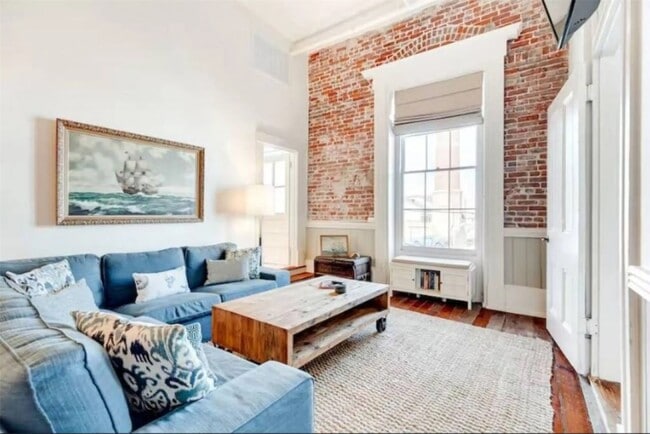 Photo - 2010 The Strand Unit 203