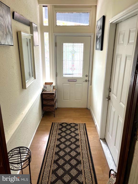 Building Photo - 226 S 49th St