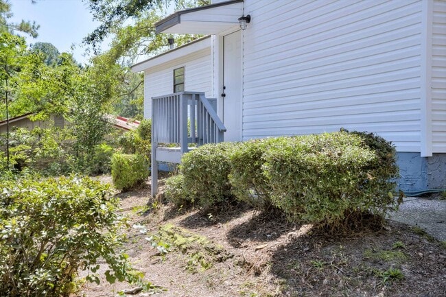 Photo - 3509 Edmonton St