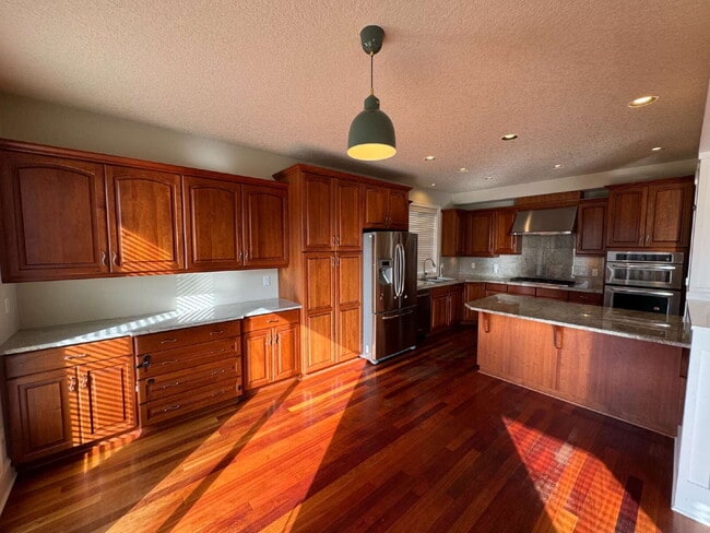 Photo - 4 Bedroom - 2 1/2 Bath Tualatin Home