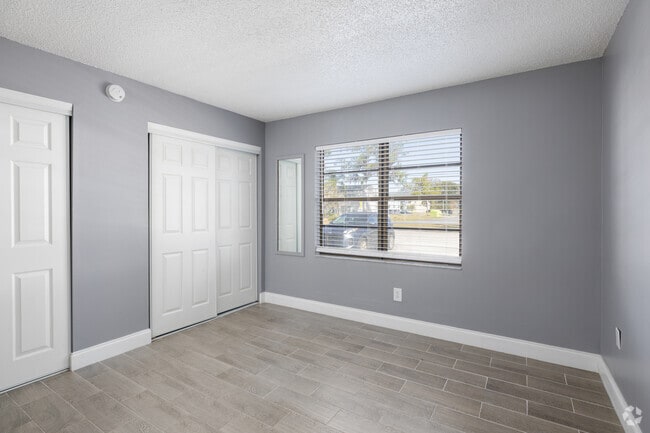 2BR, 2BA - 1,088SF - Bedroom
