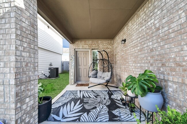 Building Photo - 18611 Cooper Ravine Wy