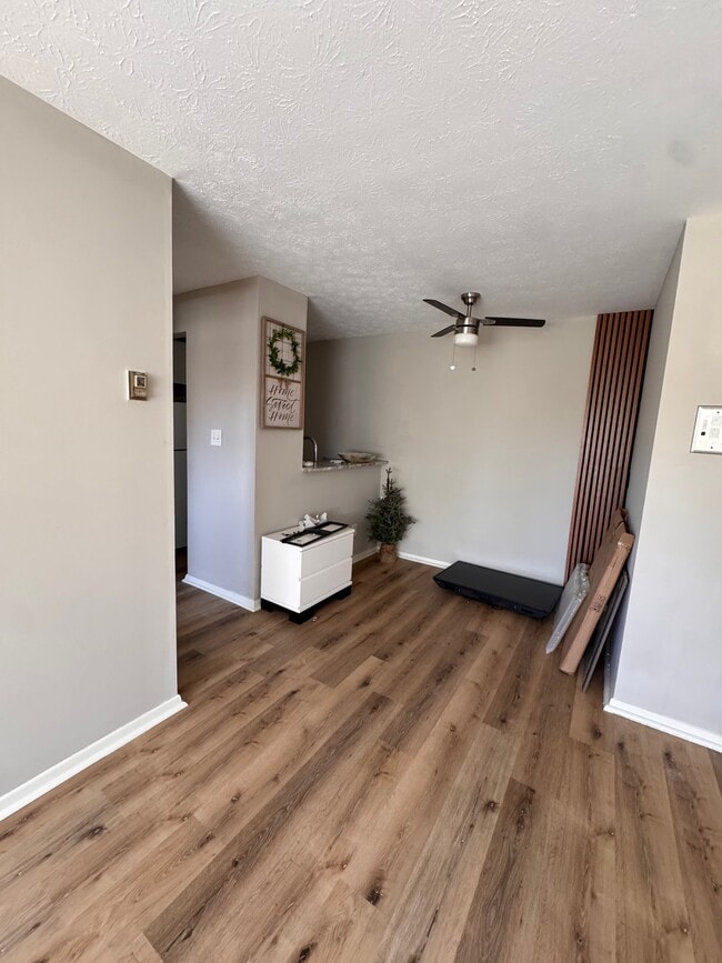 Photo - 14567 Madison Ave Unidad 306