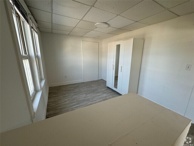 Building Photo - 1268 Hempstead Turnpike Rental