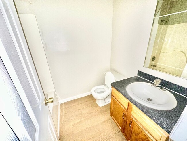 Photo - 775 Willowbrook Ave