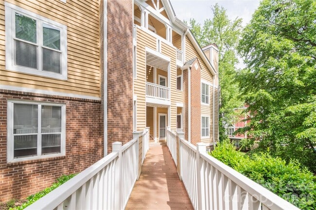Photo - 2516 Cranbrook Ln Unit 11