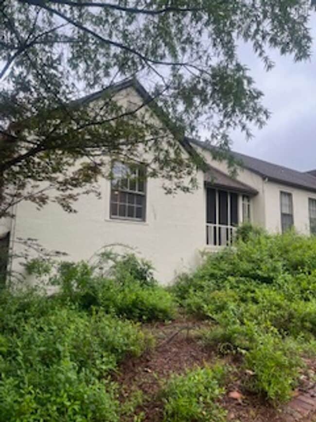 Building Photo - Jacks-1617 S 23Rd Unit 1617.5 S 23rd St.