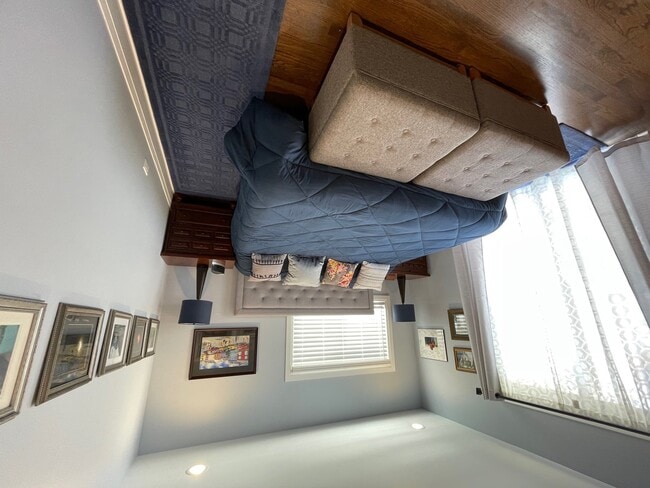 Photo - 433 Wisconsin Ave Unit 1