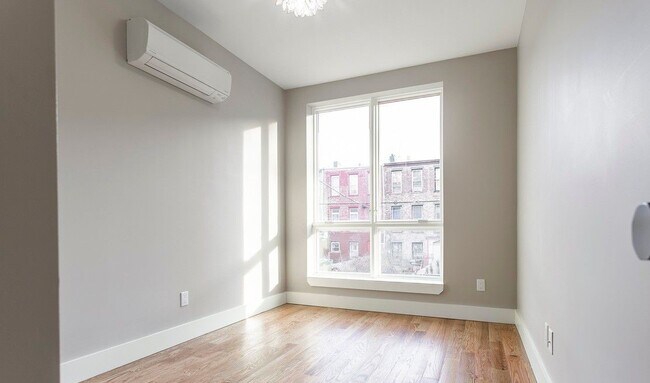 Photo - 868 Lafayette Ave Unit 3-A