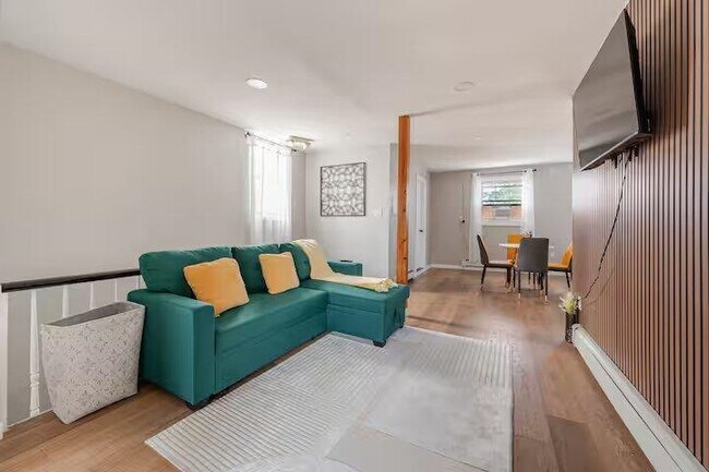 Photo - 6119 Jefferson St Unit 3