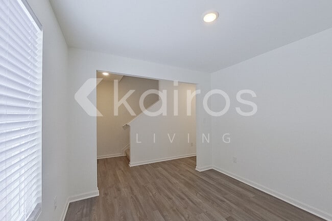 Photo - 273 Gaston Cir