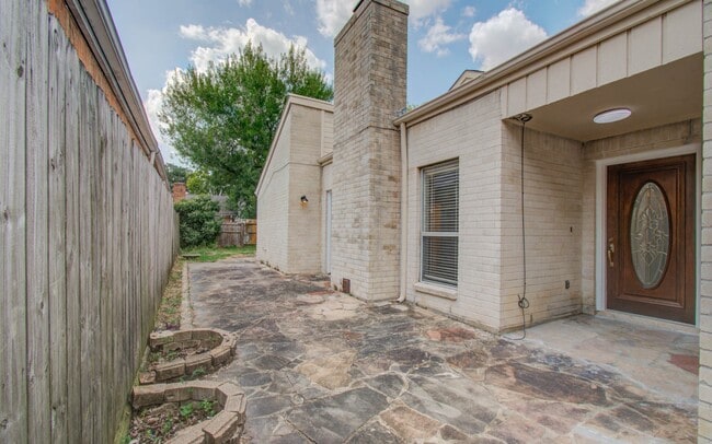 Photo - 13147 Hollowcreek Park Dr