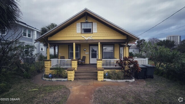 Building Photo - 409 Earl St Rental