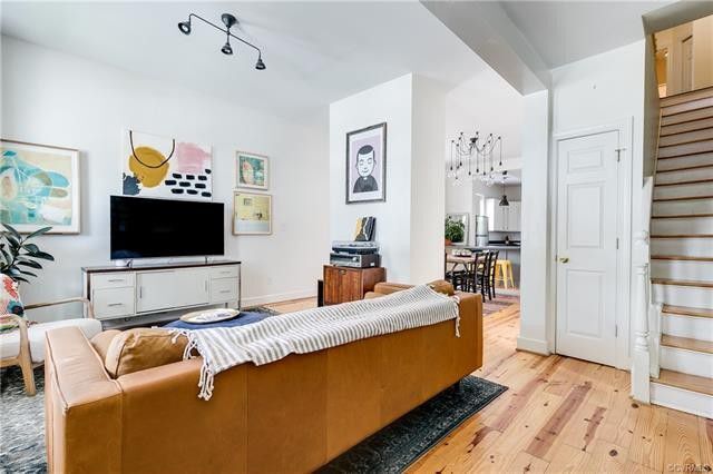 Photo - 3033 Grayland Ave