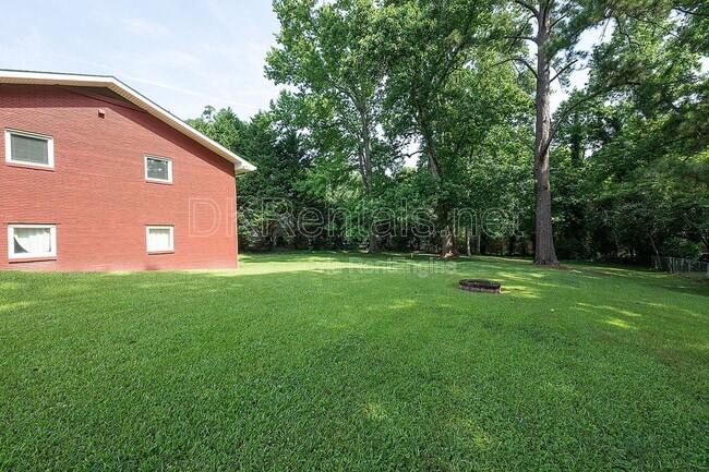 Photo - 245 Brook Dr