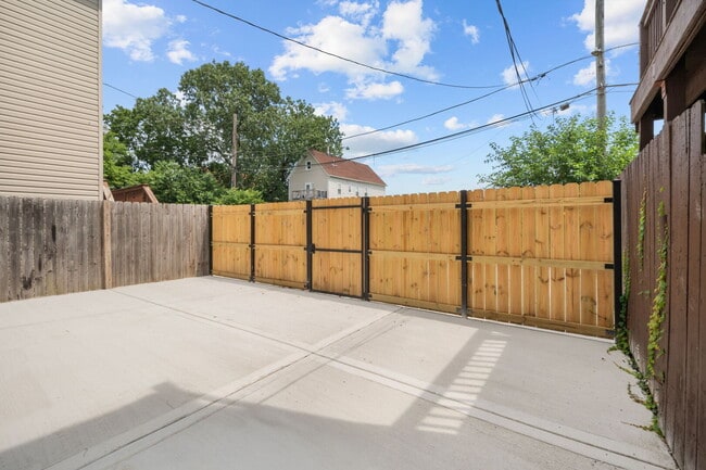 Photo - 5443 S Federal St