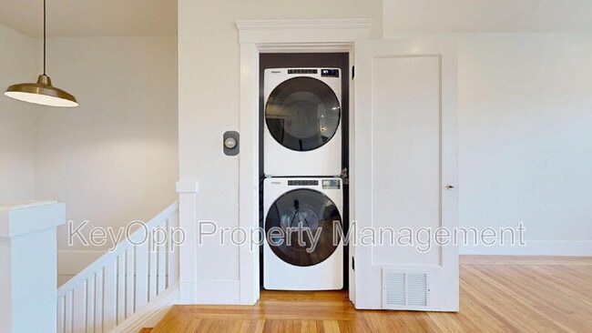 Photo - 1608 Balboa St