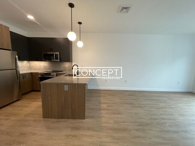 Photo - 199 Gardner St Unit 401TS