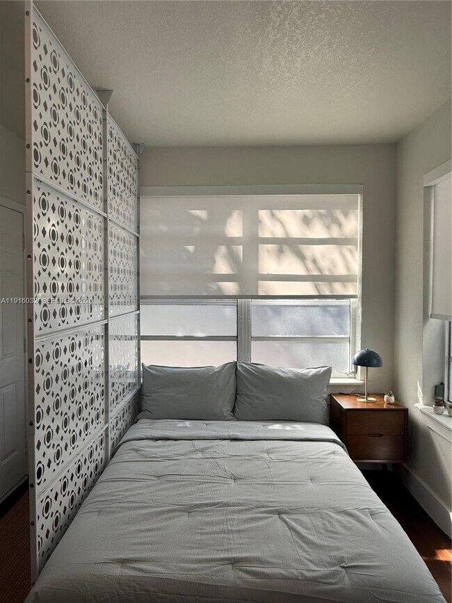 Photo - 723 2nd St Unit 1