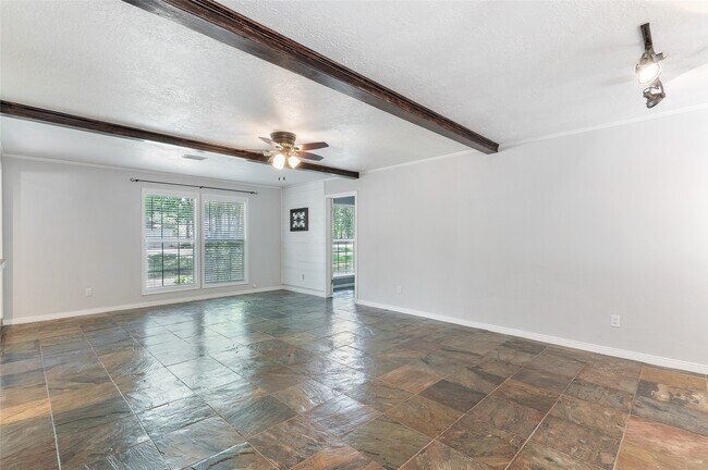 Photo - 2406 Box Oak Pl