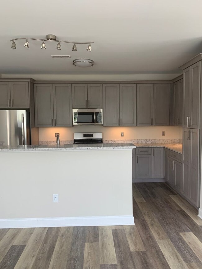 Photo - One Dutchess Luxury Waterfront 1, 2, & 3 B...