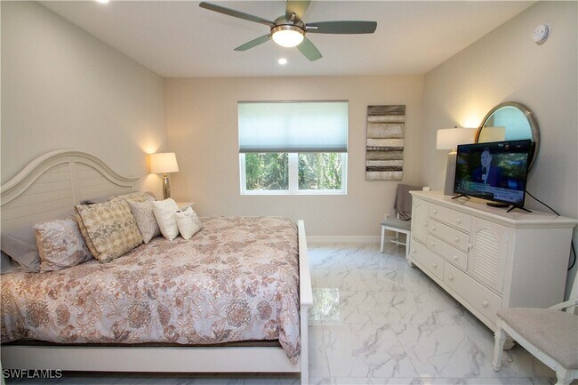 Photo - 244 Indies Dr E