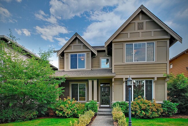 Building Photo - 3bd/2.5ba Redmond Home