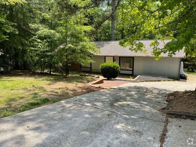 Building Photo - Ranch in Riverdale! Rental
