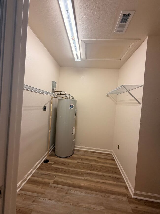 Photo - 2 Bed 2 Bath Duplex on Clearwater Way!