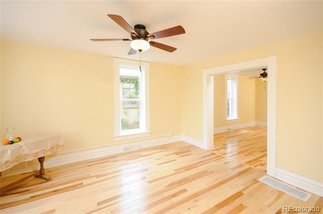 Photo - 3653 Josephine St