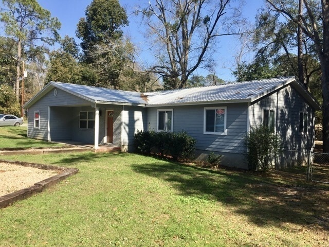 221 Bamboo Dr