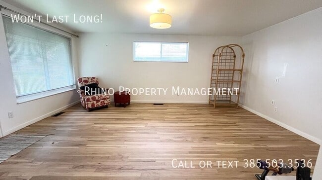 Photo - 609 Glendale St W
