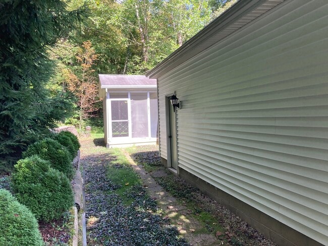 Photo - 6125 Green Branch Rd