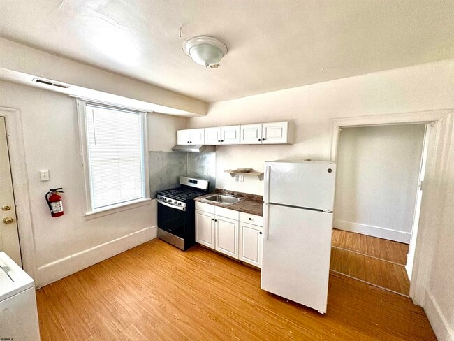 Photo - 117 N Georgia Ave