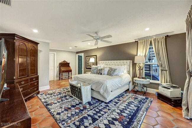 Building Photo - 911 Giralda Ct