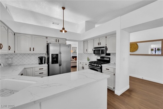 Photo - 148 Triberg Ct