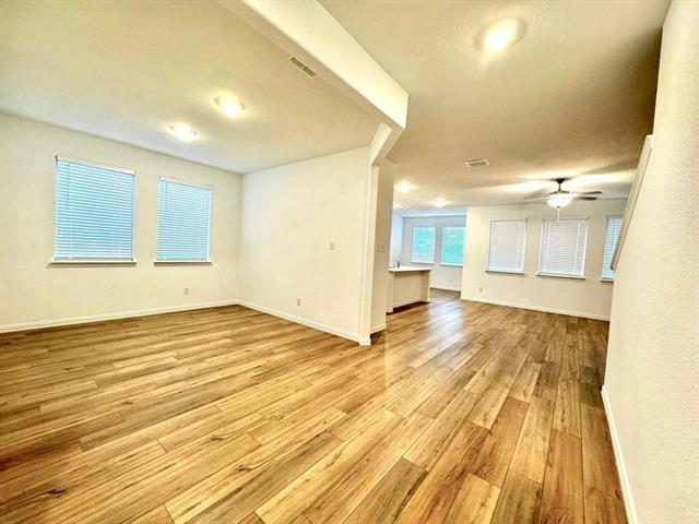 Photo - 1012 Longleaf Ln
