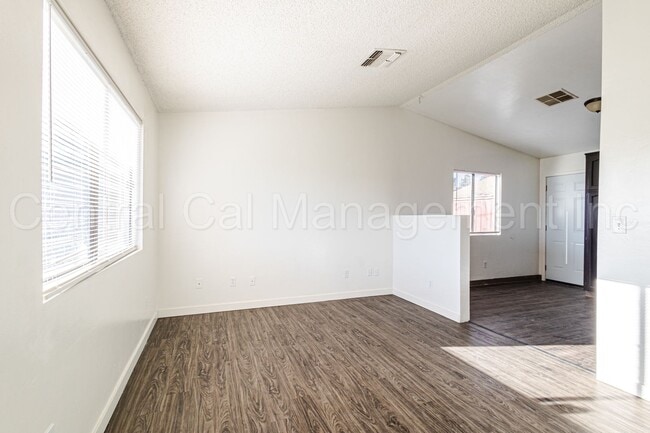 Photo - 2 Bedroom/1 Bath Home - $1450 Per Month