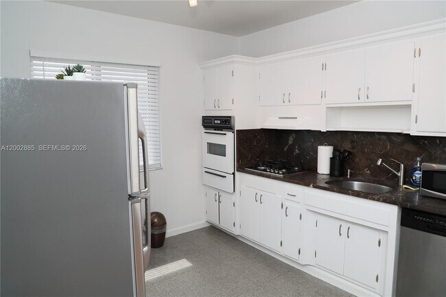 Photo - 215 Antilla Ave Unit 3