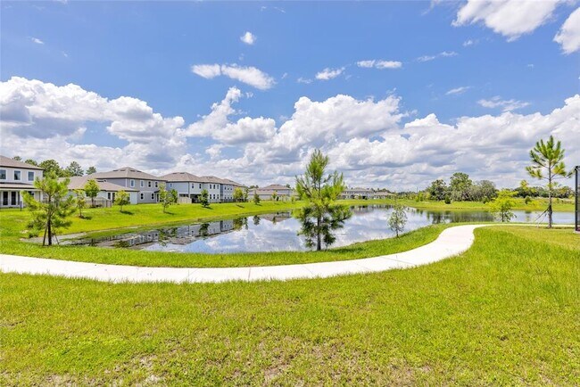 2205 Broadbrook Dr