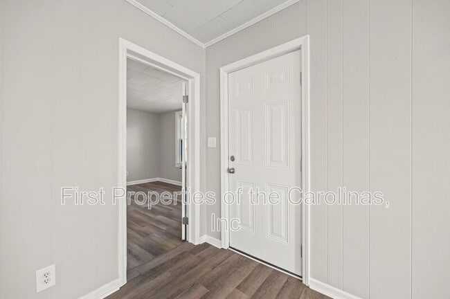 Photo - 1127 W 5th Ave