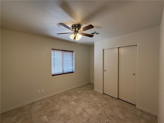 Photo - 2539 Ashfork Ave