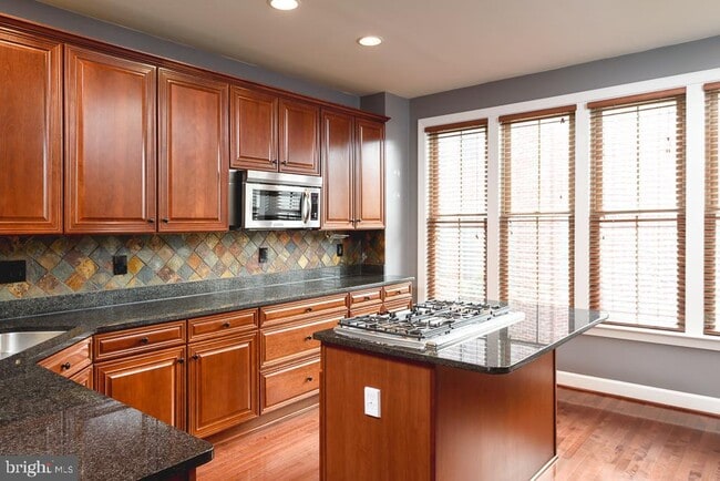 Photo - 2638 S Kenmore Ct