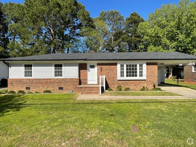 Building Photo - 1606 Tilghman Rd N Rental