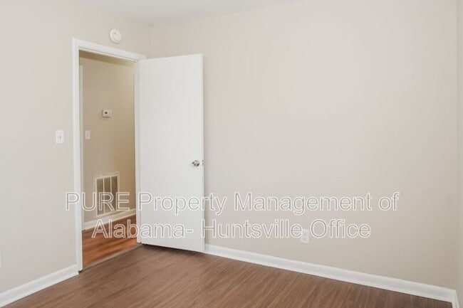 Photo - 4209 Tee Jay Dr NW