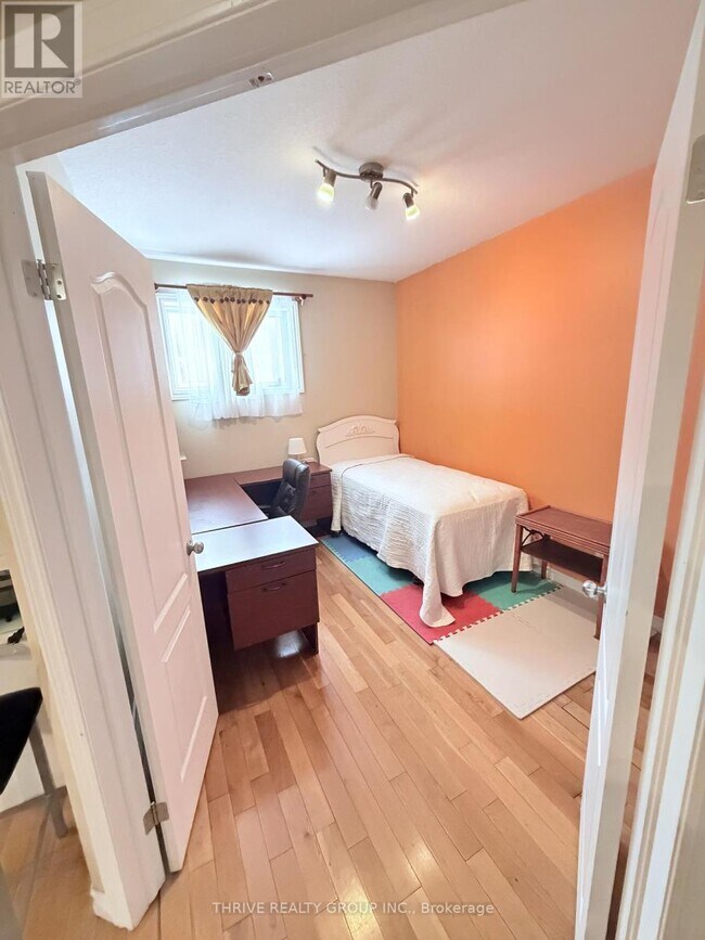 Photo - 2230 Coronation Dr