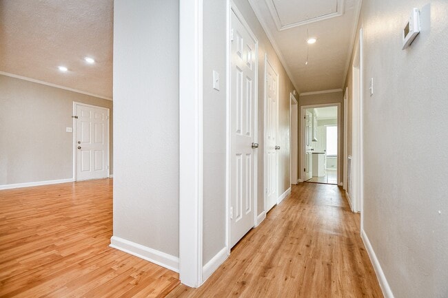 Photo - 1907 Lafferty Rd