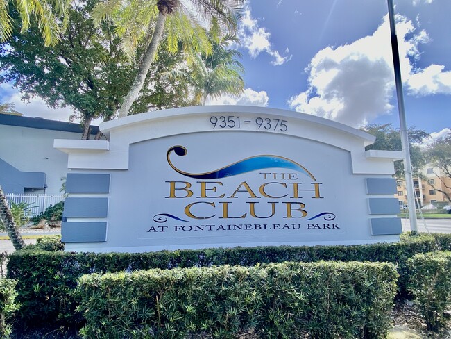 Community Main Entrance Gated Community - 9371 Fontainebleau Blvd